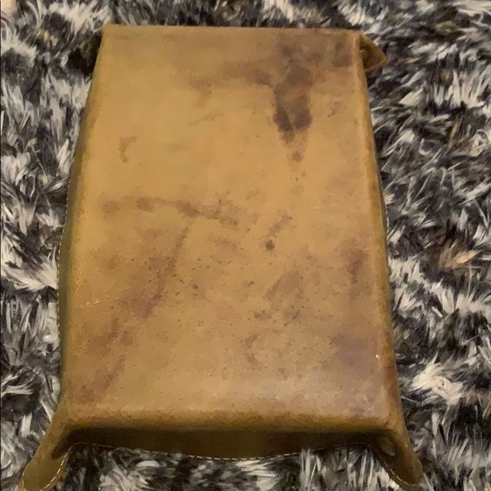 Myra rectangular leather tray, each unique